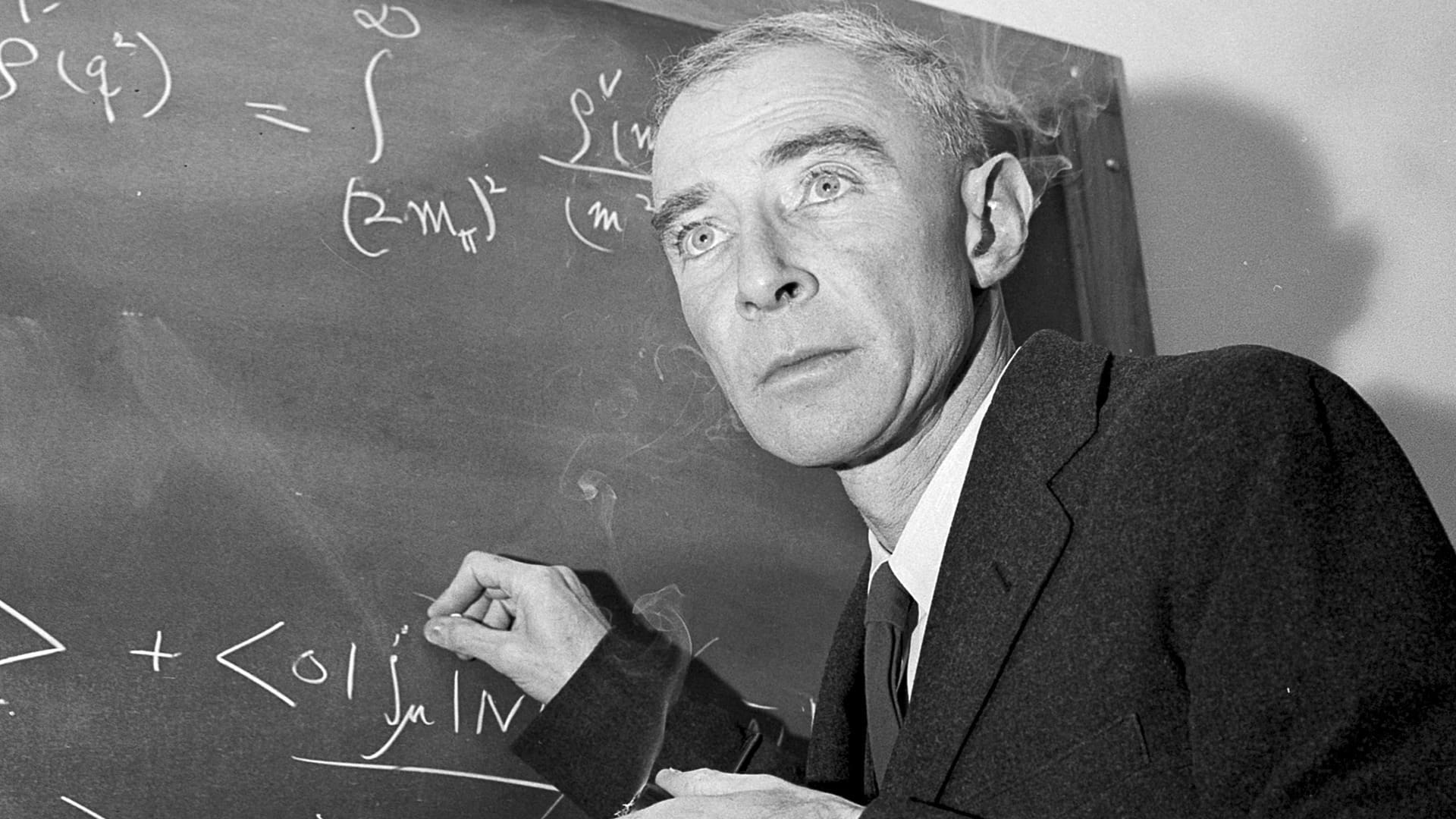 To End All War: Oppenheimer & the Atomic Bomb 0