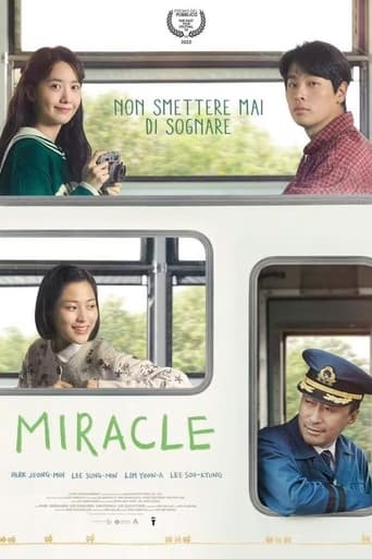 Miracle, film diretto da Jang-Hoon Lee, è ambientato negli anni '80 e racconta la storia di Joon-kyung (Park Jung-min), studente liceale nonché genio della matematica, che vive in un remoto villaggio di montagna. Dove abita il ragazzo non c'è una stazione ferroviaria, nonostante i treni passino ogni giorno di lì, senza mai fermarsi. Eppure l'unico mezzo che permetterebbe agli abitanti del paese e non di andare e venire con grande facilità e senza rischi, sarebbe proprio il treno.  Nonostante Joon-kyung abbia scritto diverse lettere al Presidente per chiedere di inserire una fermata ferroviaria nei pressi del loro villaggio, il ragazzo non ha mai ricevuto alcuna risposta. Aiutato da sua sorella, dall'amica Ra Hee (Lim Yoon-a) e dai suoi compaesani, il giovane inizia a costruire una stazione, mentre cerca di trovare il modo di incontrare il Presidente di persona.